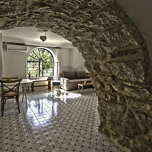 The Nest - A Romantic Vacation Home In Ein Kerem - Gerusalemme Room photo