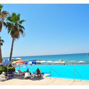 La Hotel & Resort Girne Exterior photo
