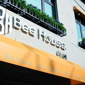 Bee House By Cosmos Creation - Taipei Main Station Hotel Exterior photo