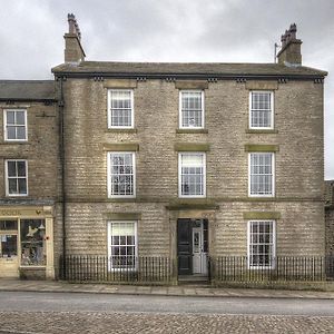 Skeldale House 'All Creatures Great & Small' By Maison Parfaite - Luxury Apartments & Studios In Askrigg, Yorkshire Dales Exterior photo