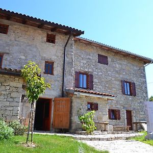 Holiday Farmhouse Skvor Villa Robidisce Exterior photo