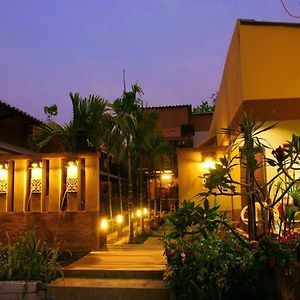 Koko Palm Inn Chiang Mai Exterior photo