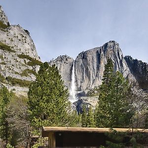 Yosemite Valley Lodge โยเซมิตีวิลเลจ Exterior photo