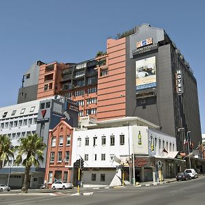 Cape Town Lodge Hotel Exterior photo