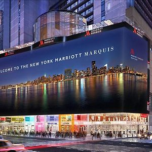 New York Marriott Marquis Otel Exterior photo