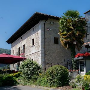 Izalde Hostal Quejana Exterior photo