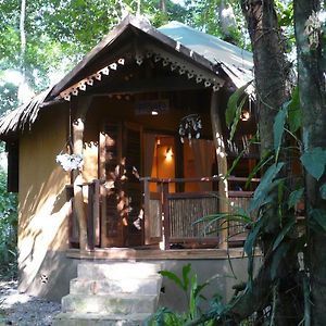 Korrigan Lodge Cahuita Exterior photo