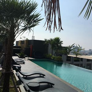 The Chezz By Apple & Frank Apartment Pattaya Exterior photo