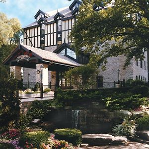 Old Mill Toronto Hotel Exterior photo