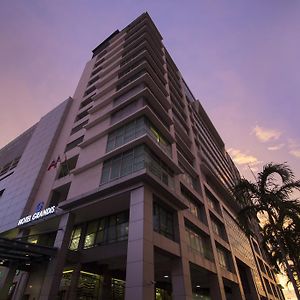 Grandis Hotels And Resorts Kota Kinabalu Exterior photo