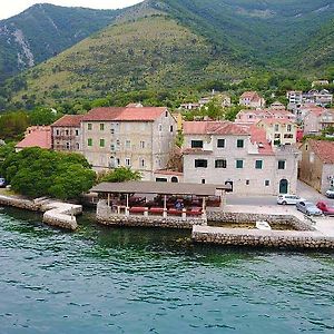 Lanterna Apartments Kotor Exterior photo