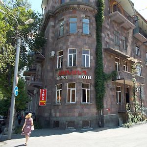Manand Hotel Erevan Exterior photo