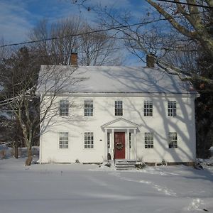 Grand Oak Manor Bed And Breakfast Annapolis Royal Exterior photo