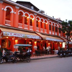 Viva Hotel Ciudad de Siem Riep Exterior photo