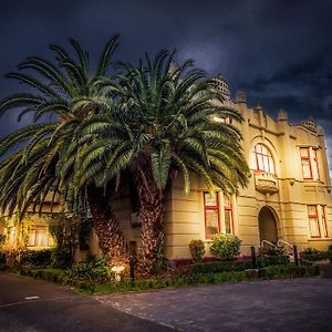 Toorak Manor Hotel Melbourne Exterior photo