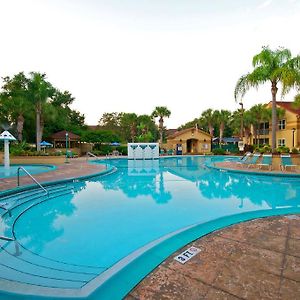 Blue Tree Resort At Lake Buena Vista Exterior photo