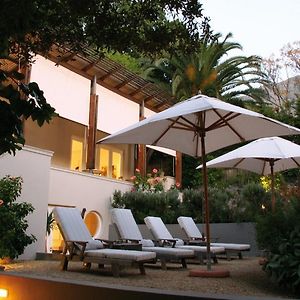 Four Rosmead Boutique Guesthouse Cape Town Exterior photo