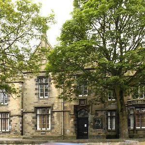 Court Residence Aparthotel Linlithgow Exterior photo