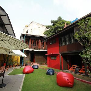 Viman Guesthouse Bangkok Exterior photo