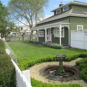 Designer Cottage Christchurch Exterior photo