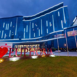 Euphoria Batumi Convention&Casino Hotel Exterior photo