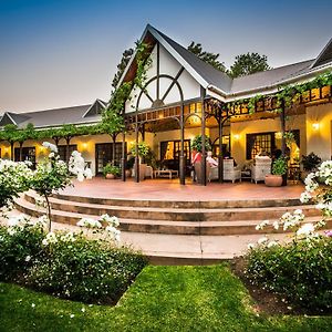 Hlangana Lodge Oudtshoorn Exterior photo