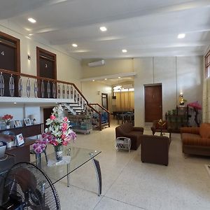 Hôtel Residencia Marfel à Tacloban Exterior photo