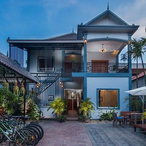 Bed and Breakfast Angkor'S Sunshine à Siem Reap Exterior photo