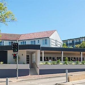 Seabreeze Hotel Nelson Bay Exterior photo