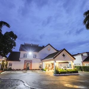 Villa Ibarra Tagaytay City Exterior photo