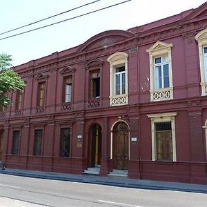 La Casa Roja Hostel Santiago du Chili Exterior photo