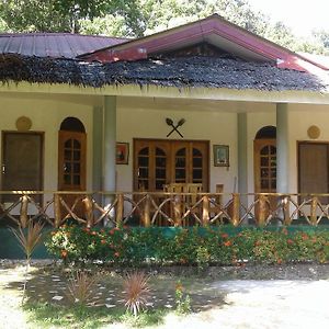 Chelle'S Guesthouse And Backpackers Siquijor Exterior photo