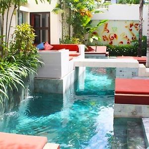 Bali Ginger Suites & Villa Seminyak Exterior photo