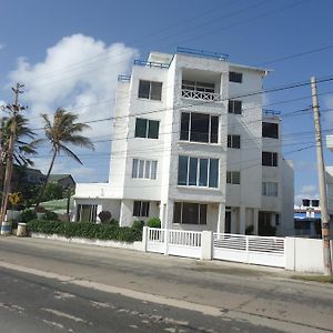 Edificio Sarie Bay San Andrés Exterior photo
