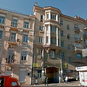 Home Hotel Apartments On Lva Tolstogo Kyiv Exterior photo