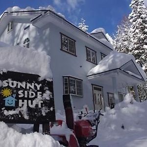 Sunny Side Hut Bed and Breakfast Hakuba Exterior photo