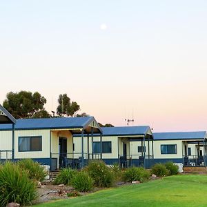 Discovery Parks - Whyalla Foreshore Hotel Exterior photo