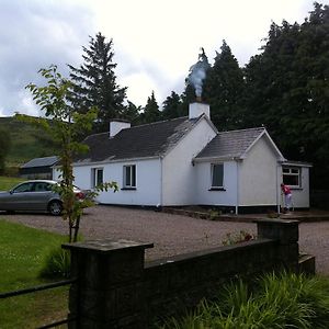 The Reeks Cottage Killarney Exterior photo