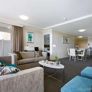 Pacific Suites Canberra Camberra Exterior photo
