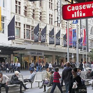 Causeway Inn On The Mall Melbourne City Exterior photo