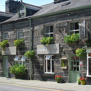 Yr Hen Fecws Bed & Breakfast Porthmadog Exterior photo