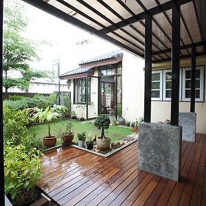 Mon Lodge & Yoga Donmueang Banguecoque Exterior photo