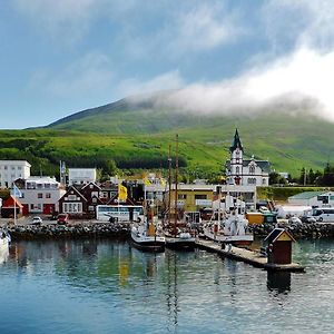 Post-Plaza Guesthouse Husavik Exterior photo