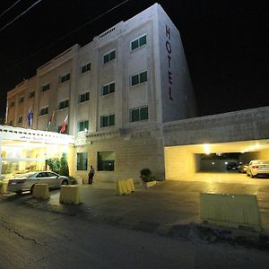 Al Thuraya Hotel Amã Exterior photo