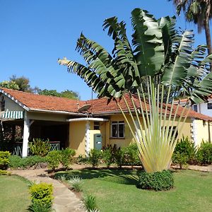 Hôtel The Clarice House à Kisumu Exterior photo