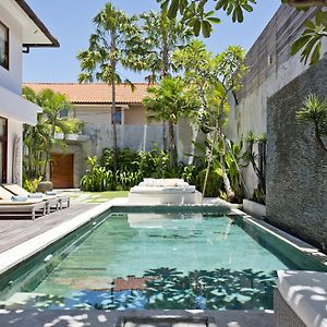 Villa Coco Bali Seminyak Exterior photo