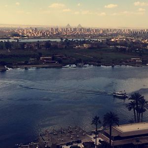 Amazing Nile View And Pyramids Apartment Cairo Exterior photo