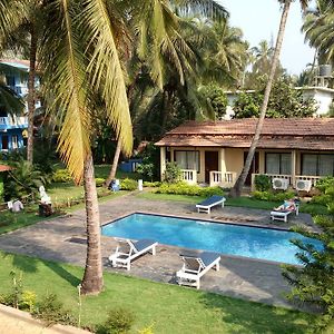 Shaan Coco Palms Beach Resort Morjim Exterior photo