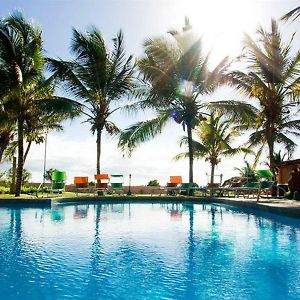 Hotel Tropical Refuge Playa El Agua Exterior photo