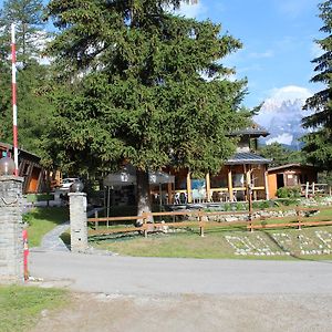 Hotel Camping Du Parc Pré-Saint-Didier Exterior photo